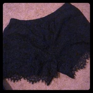 Black lace short small